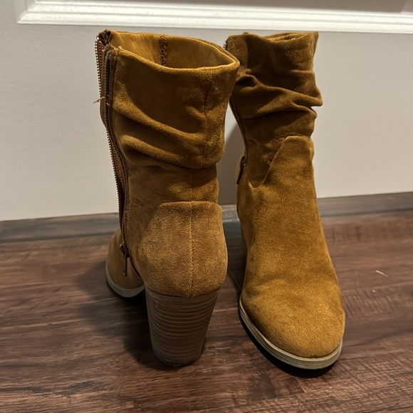 Brown Camel Scrunchie Booties - Picture 4 of 5